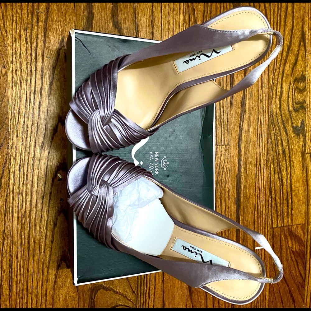 NINA Womens Felyce Dress Pump Royal Silver 7.5 M